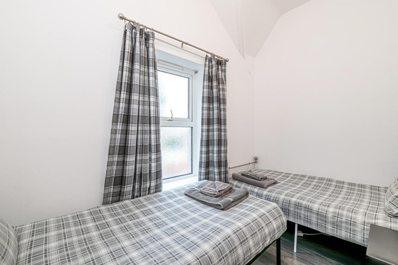 Two Bedroom Holiday Apartment Colwyn Bay Dış mekan fotoğraf